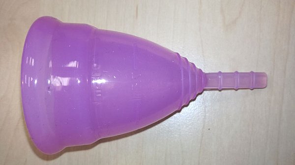 Eine Menstruationstasse