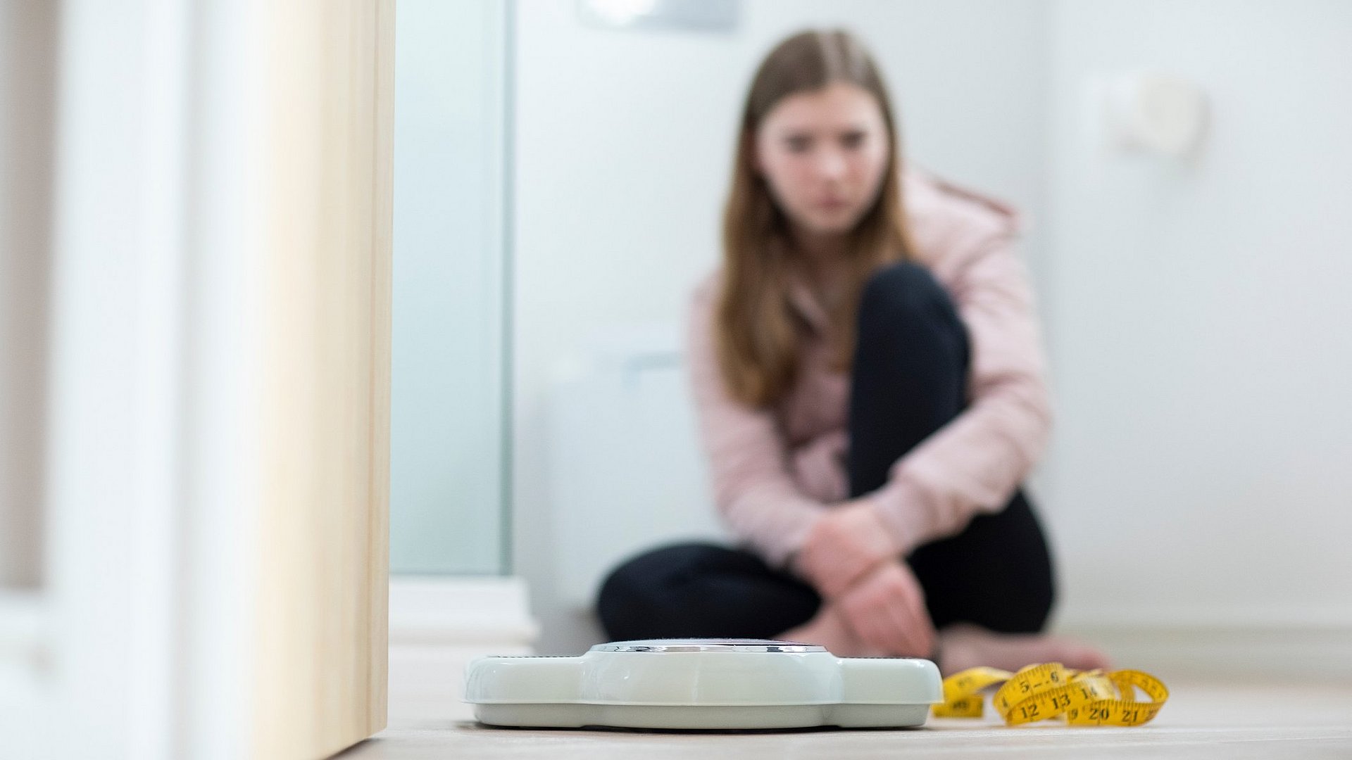 Jugendlicher_und_waage