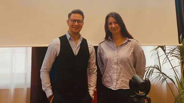 Anton Vereshchagin und Kim Bart von Wegweiser Ostbelgien